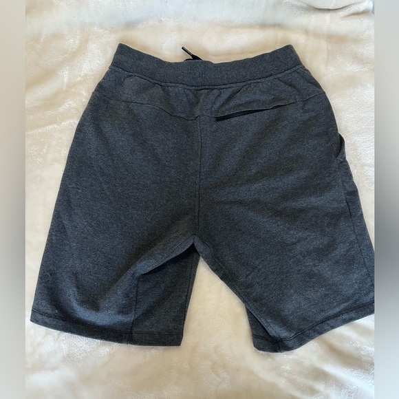 Lulu Lemon lounge shorts - Picture 2 of 4